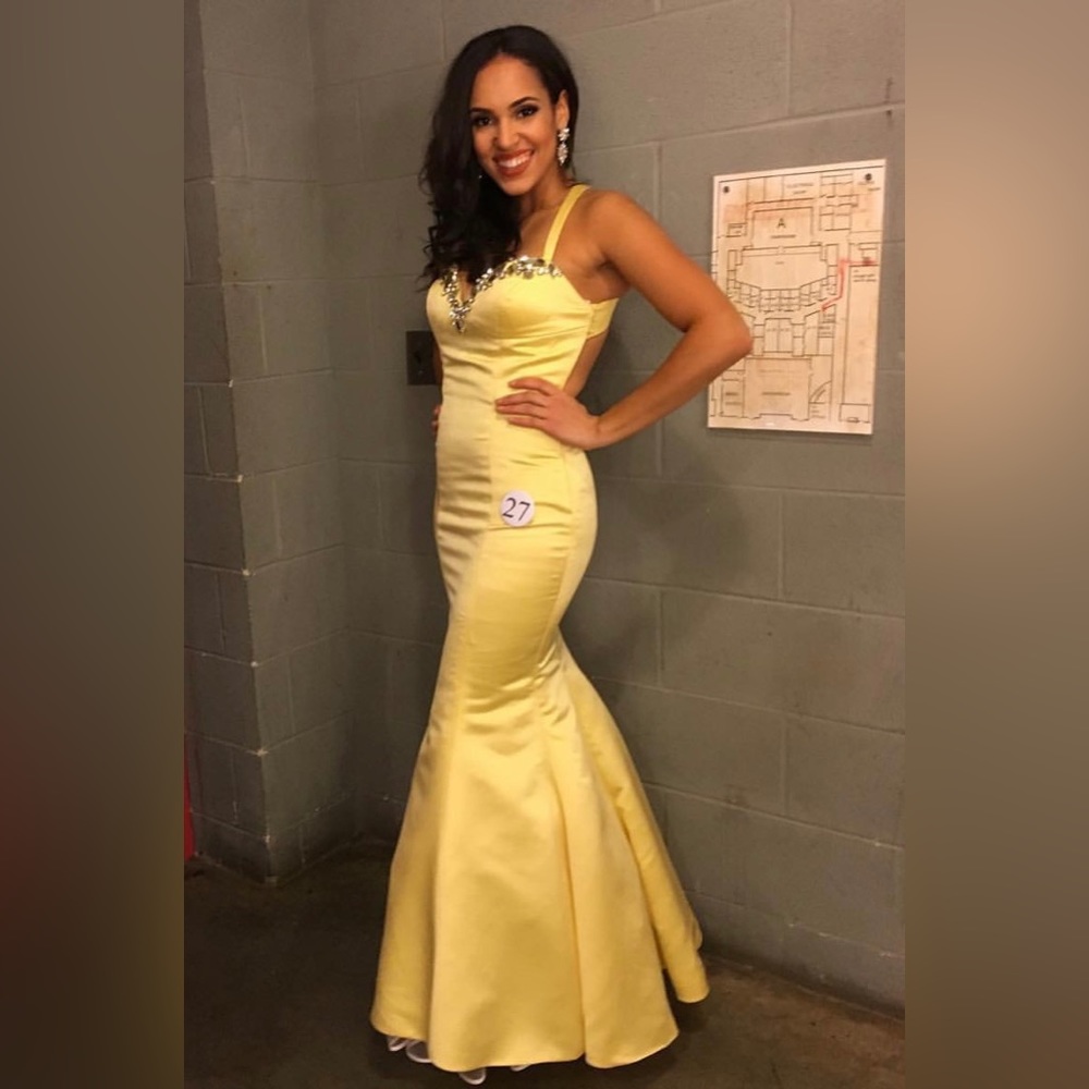 Sherri Hill yellow rhinestone detail trumpet gown